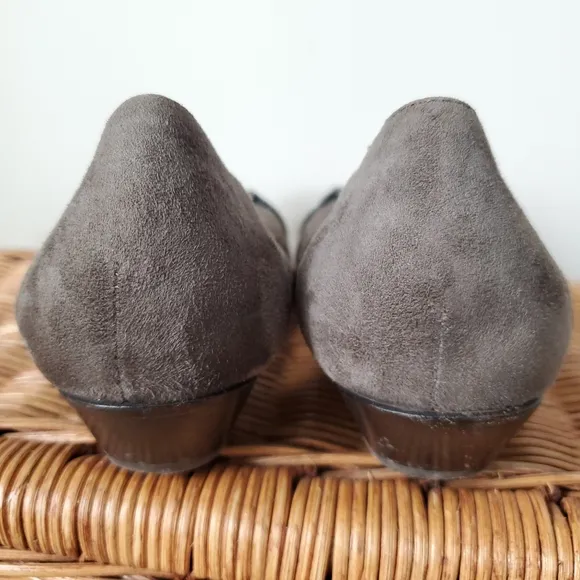 AGL Attilio Giusti Leombruni Made in Italy Cap Toe Ballet Gray Suede Shoes 6