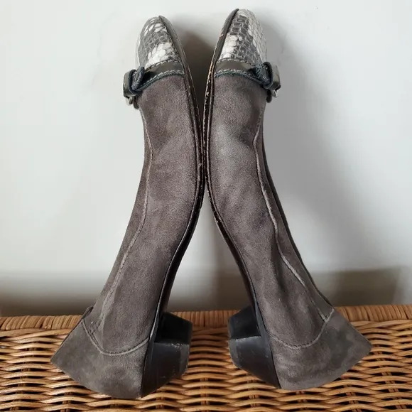 AGL Attilio Giusti Leombruni Made in Italy Cap Toe Ballet Gray Suede Shoes 6