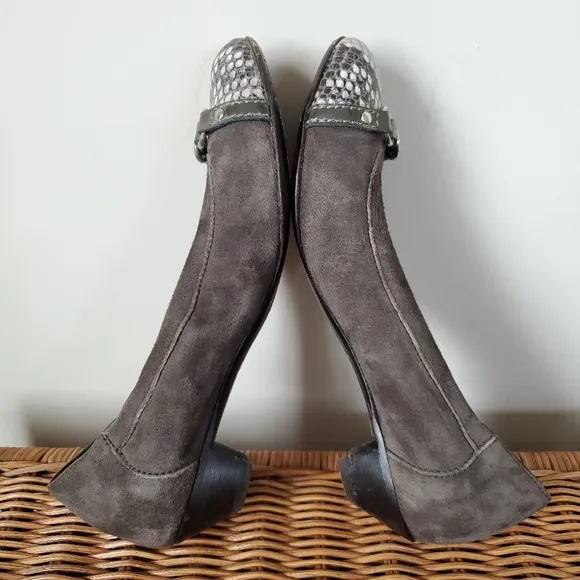 AGL Attilio Giusti Leombruni Made in Italy Cap Toe Ballet Gray Suede Shoes 6