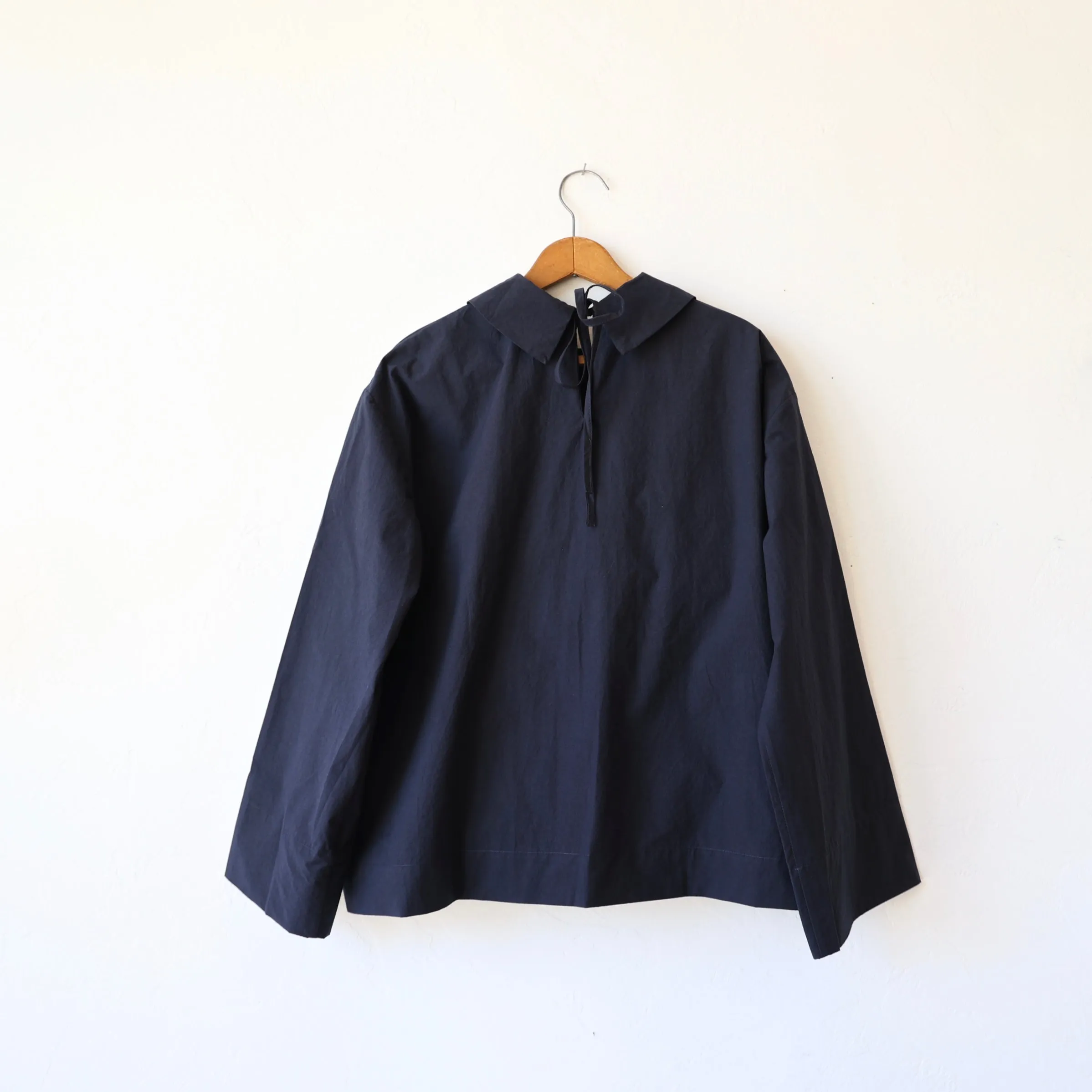 Bon Pointed Collar Shirt - Navy