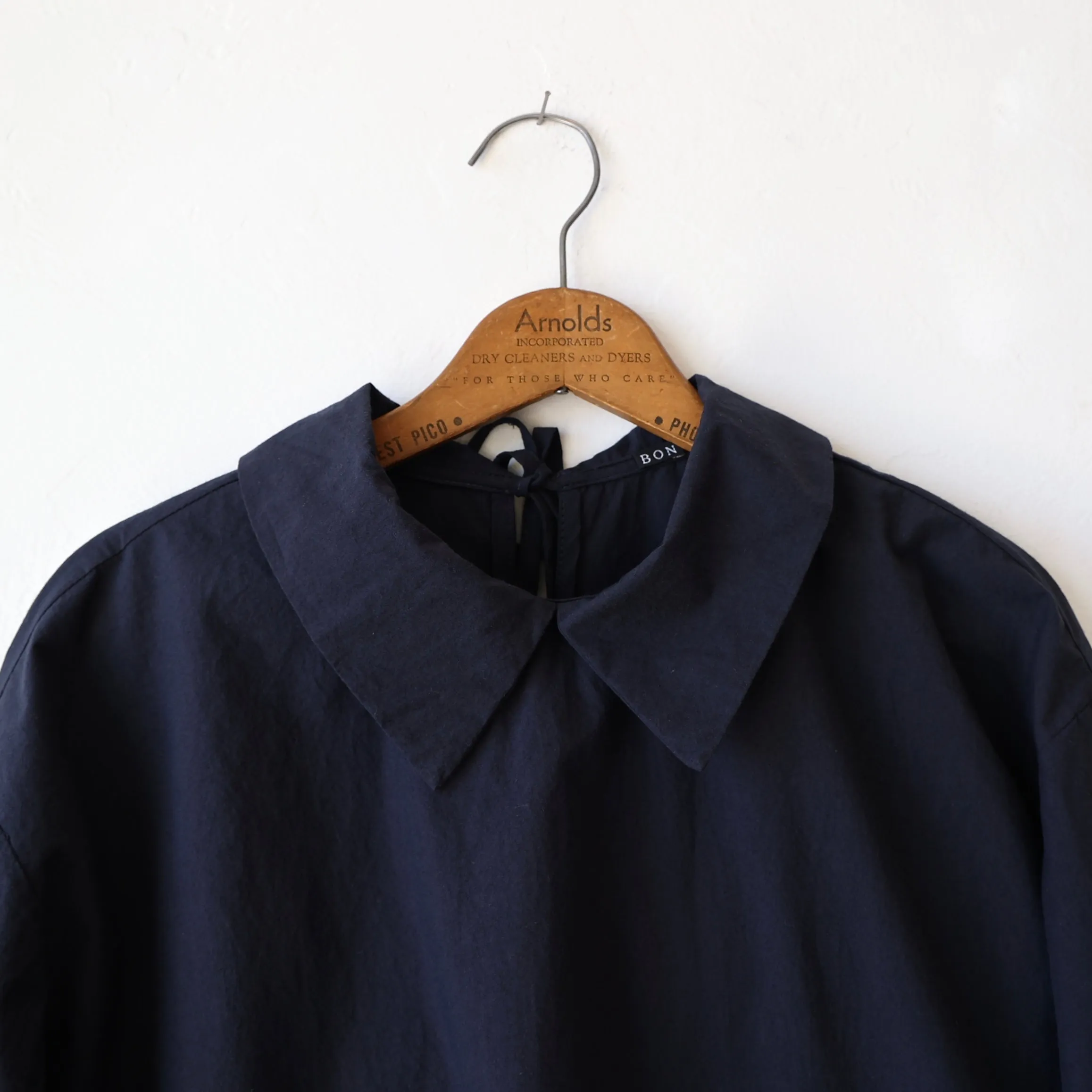Bon Pointed Collar Shirt - Navy