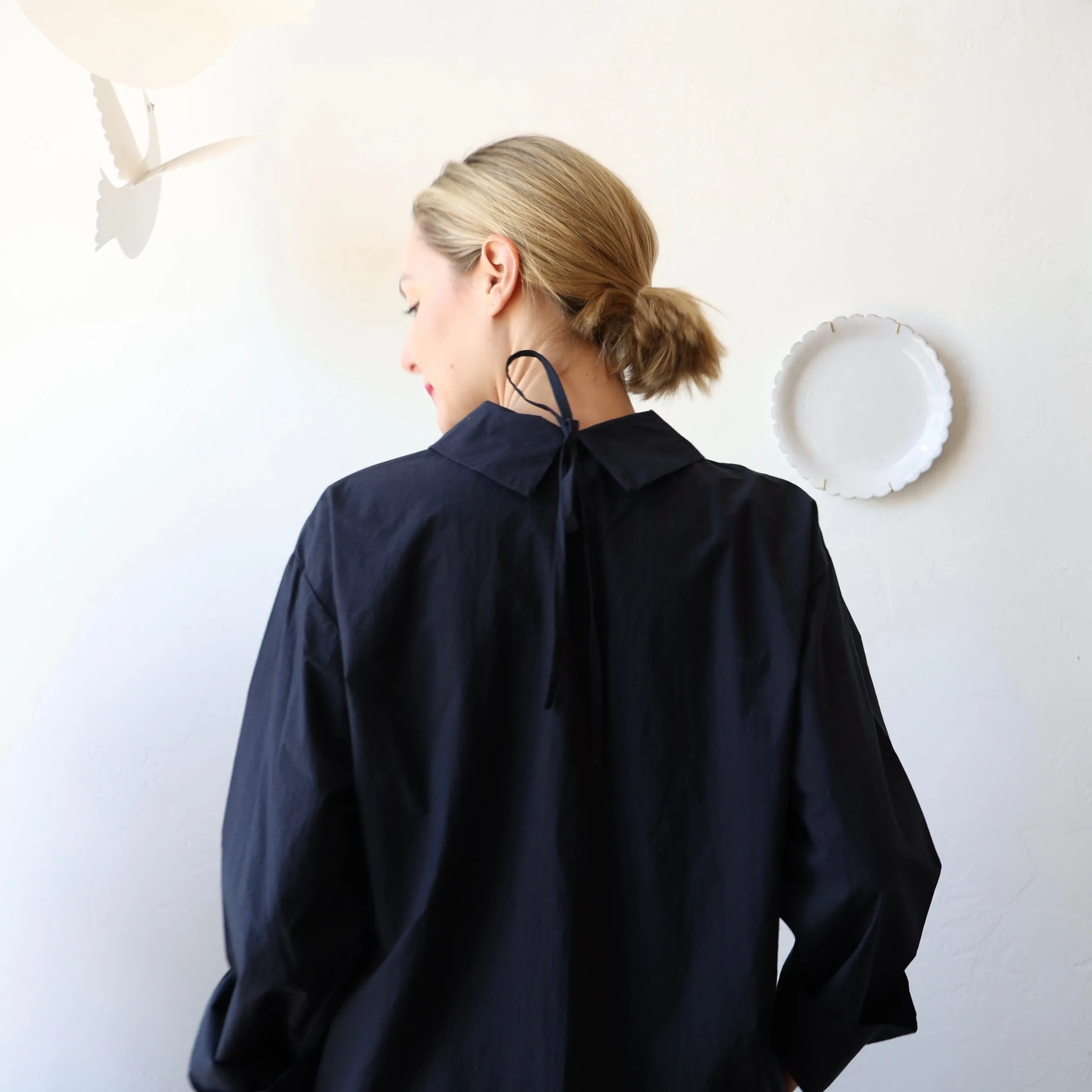 Bon Pointed Collar Shirt - Navy