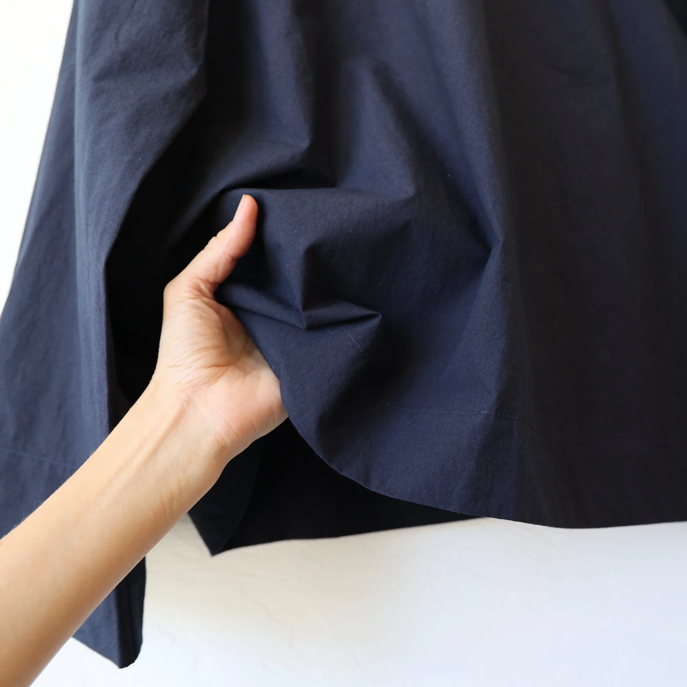 Bon Pointed Collar Shirt - Navy