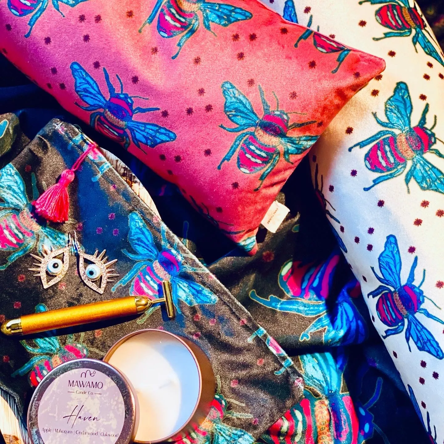 BOUGIE BEE ~ TRAVEL POUCH