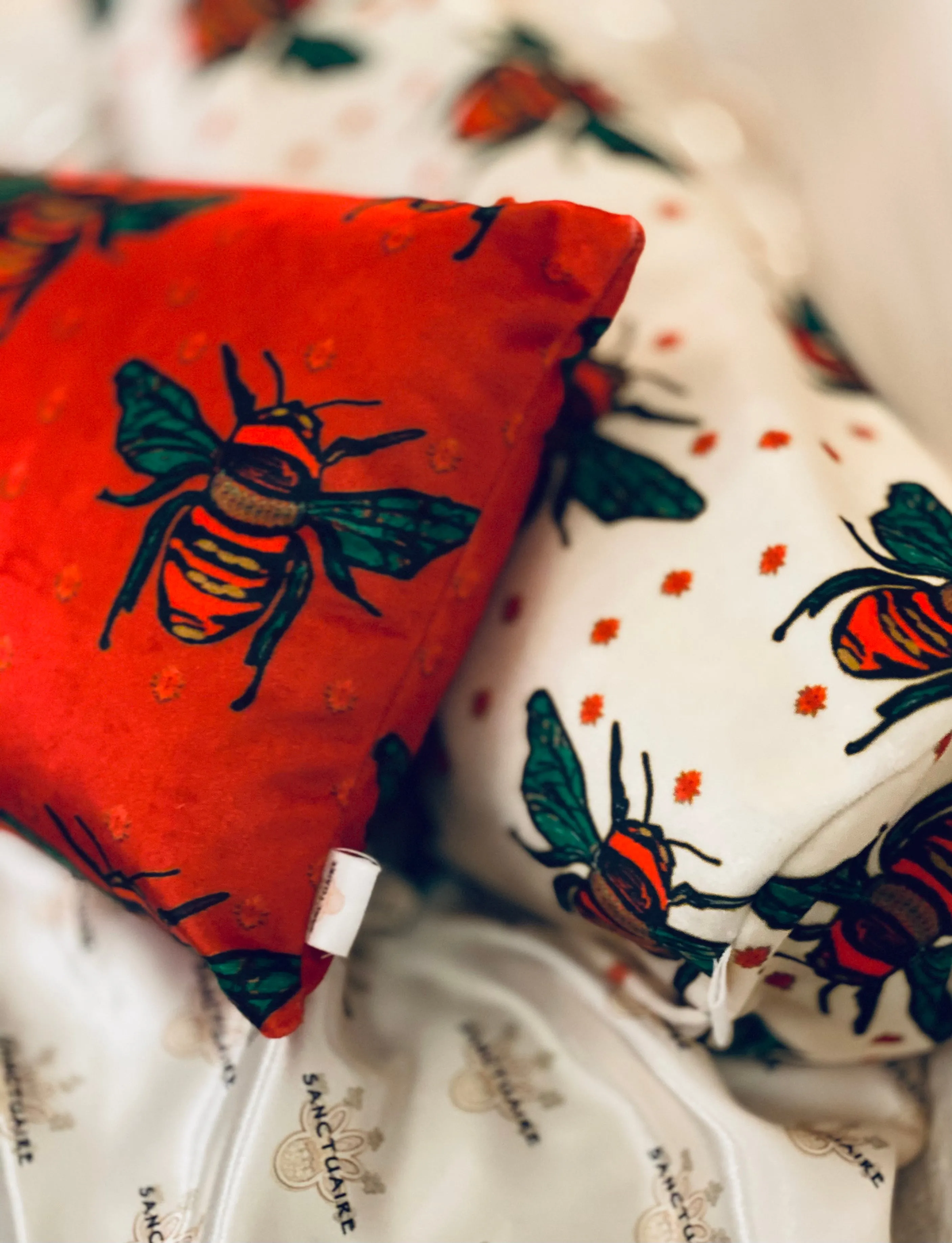 BOUGIE BEE ~ TRAVEL POUCH