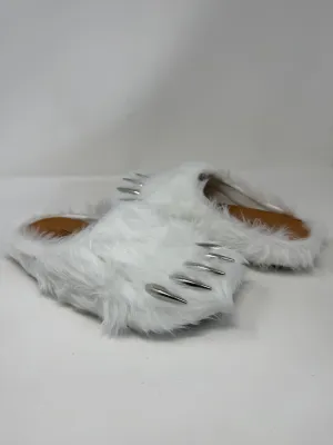 Bravest Studios Bear Claw Mule 'White'