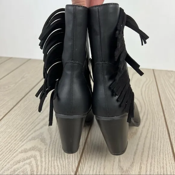 Code West Hugs N Kisses Fringe Western Boots 9M Black Faux Leather $110