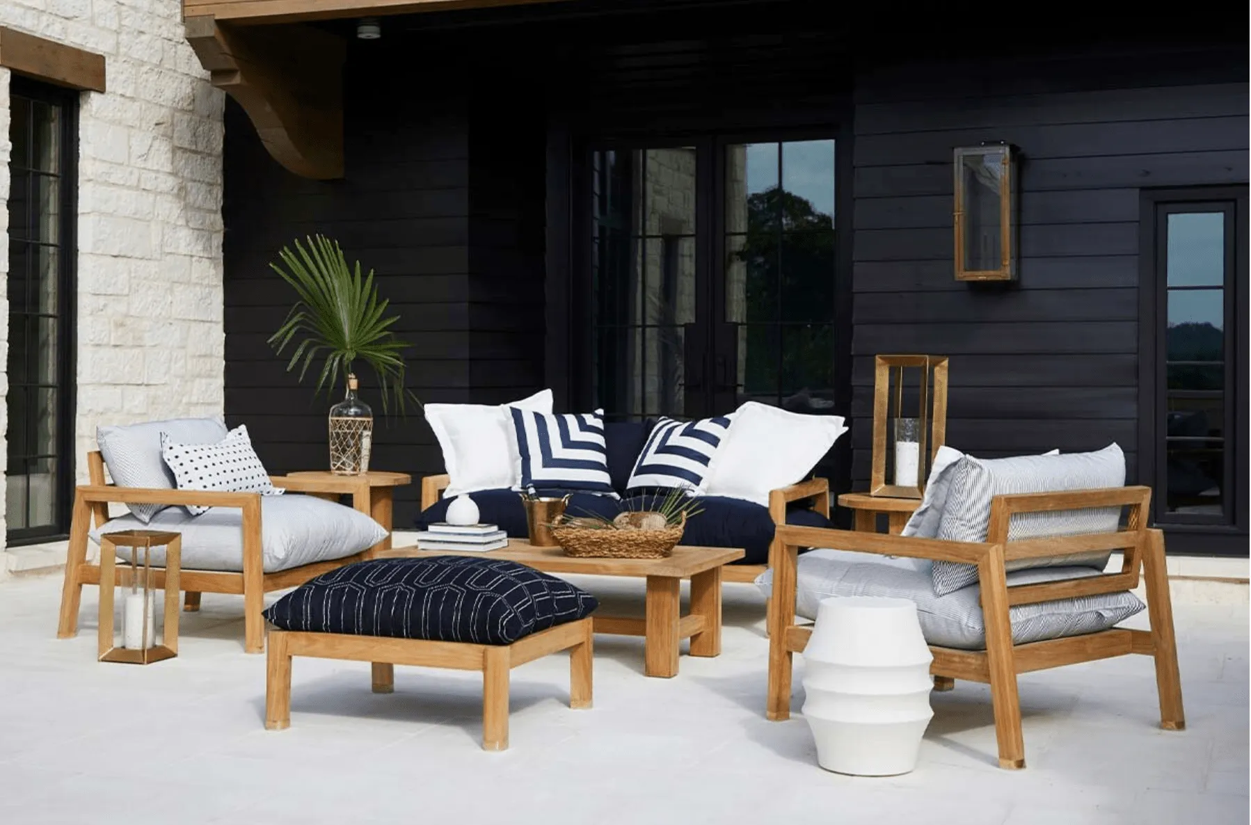 Halo Indigo L-Stripe - Outdoor Pillow