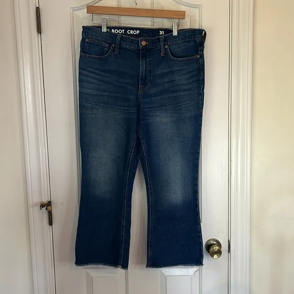 J.Crew | 2022 9&quot; Mid-rise Mid-Wash Demi-Boot Crop Jean Size 31/12 Classic Casual