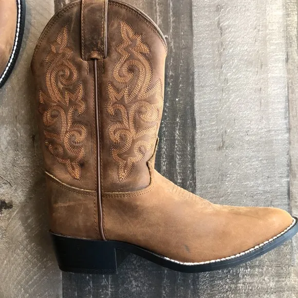 Justin boots youth brown leather