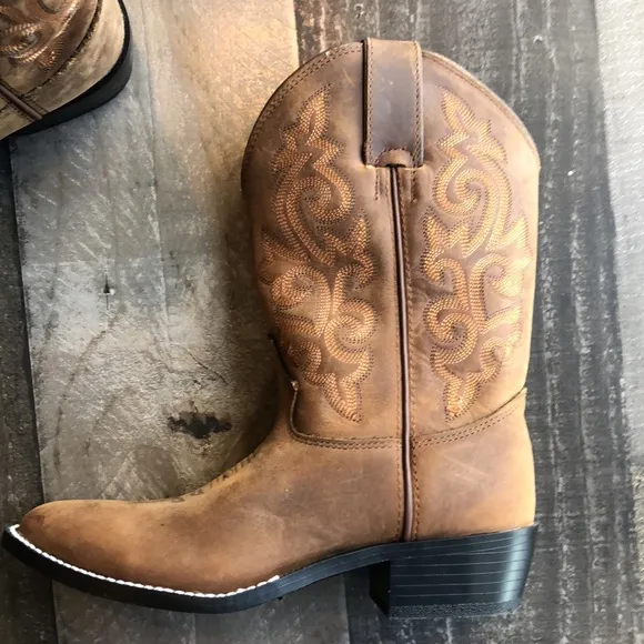 Justin boots youth brown leather