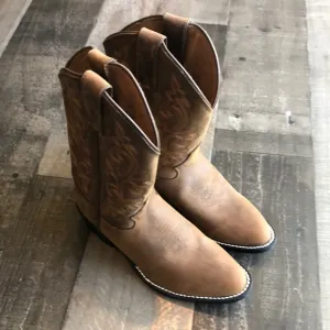Justin boots youth brown leather