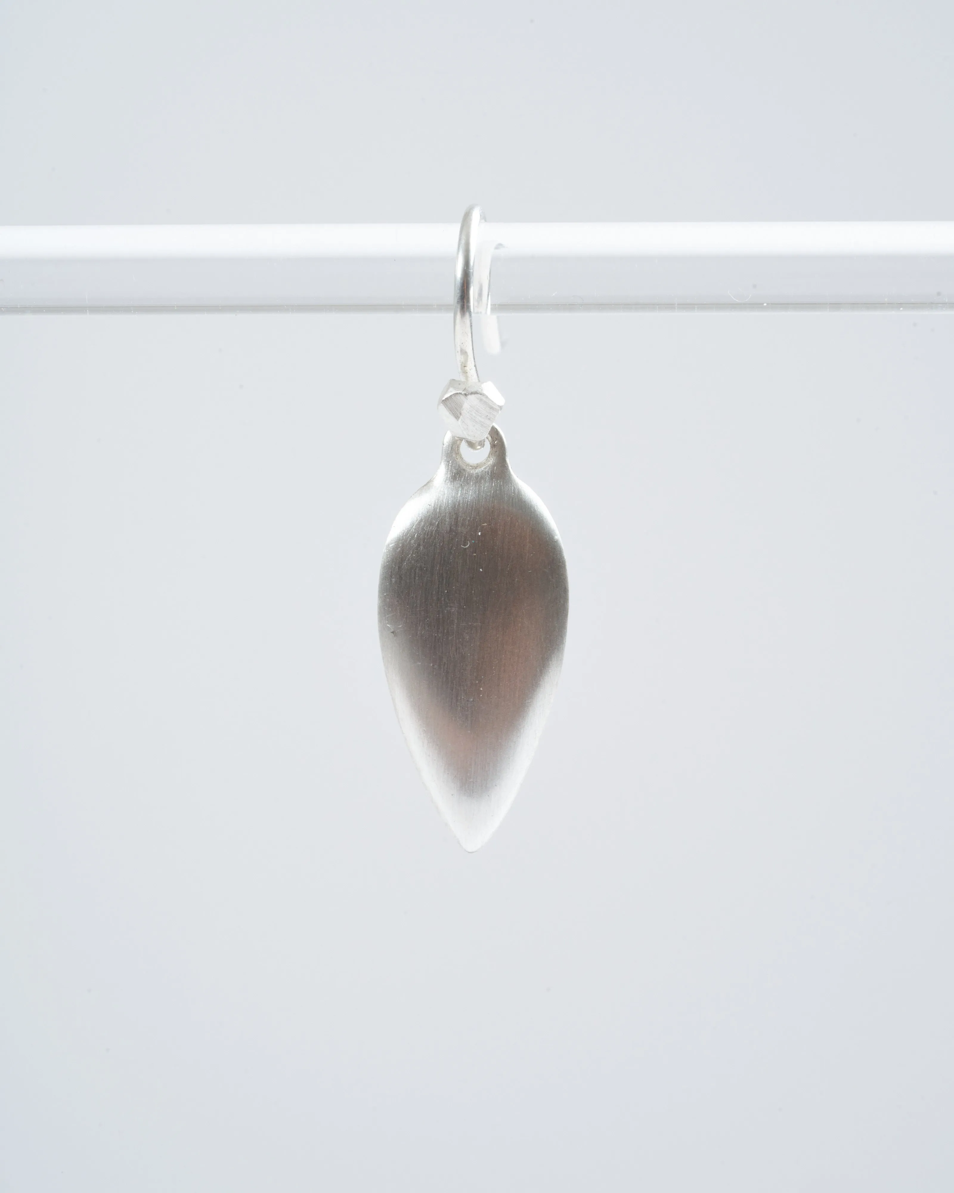 larme earrings - silver