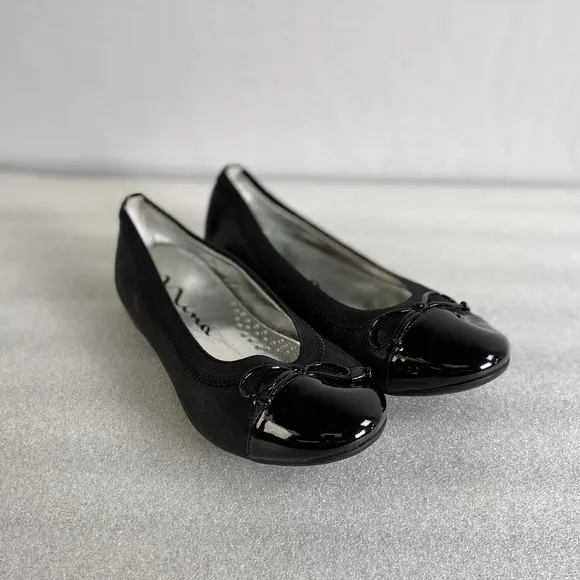 NINA Black Ballet Flat Shoes