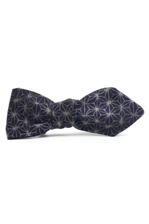 Pointed Geoprint Bowtie
