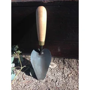 Pointed Heart Trowel