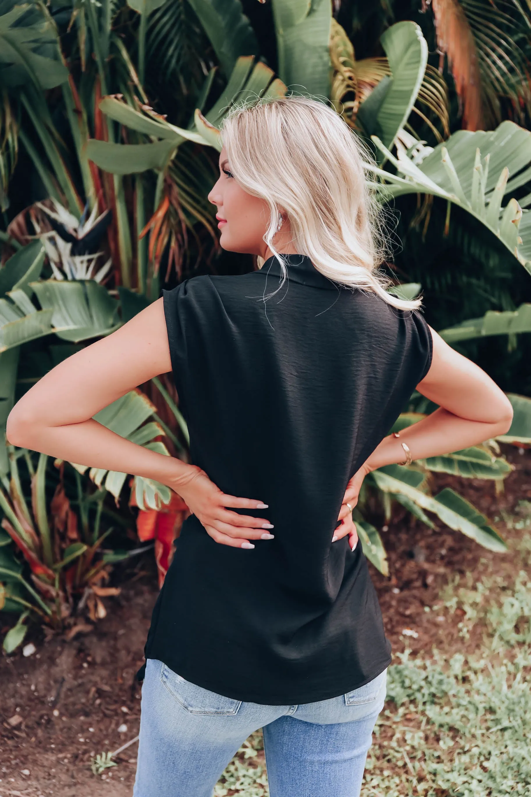 Rosalie Sleeveless Blouse - Black
