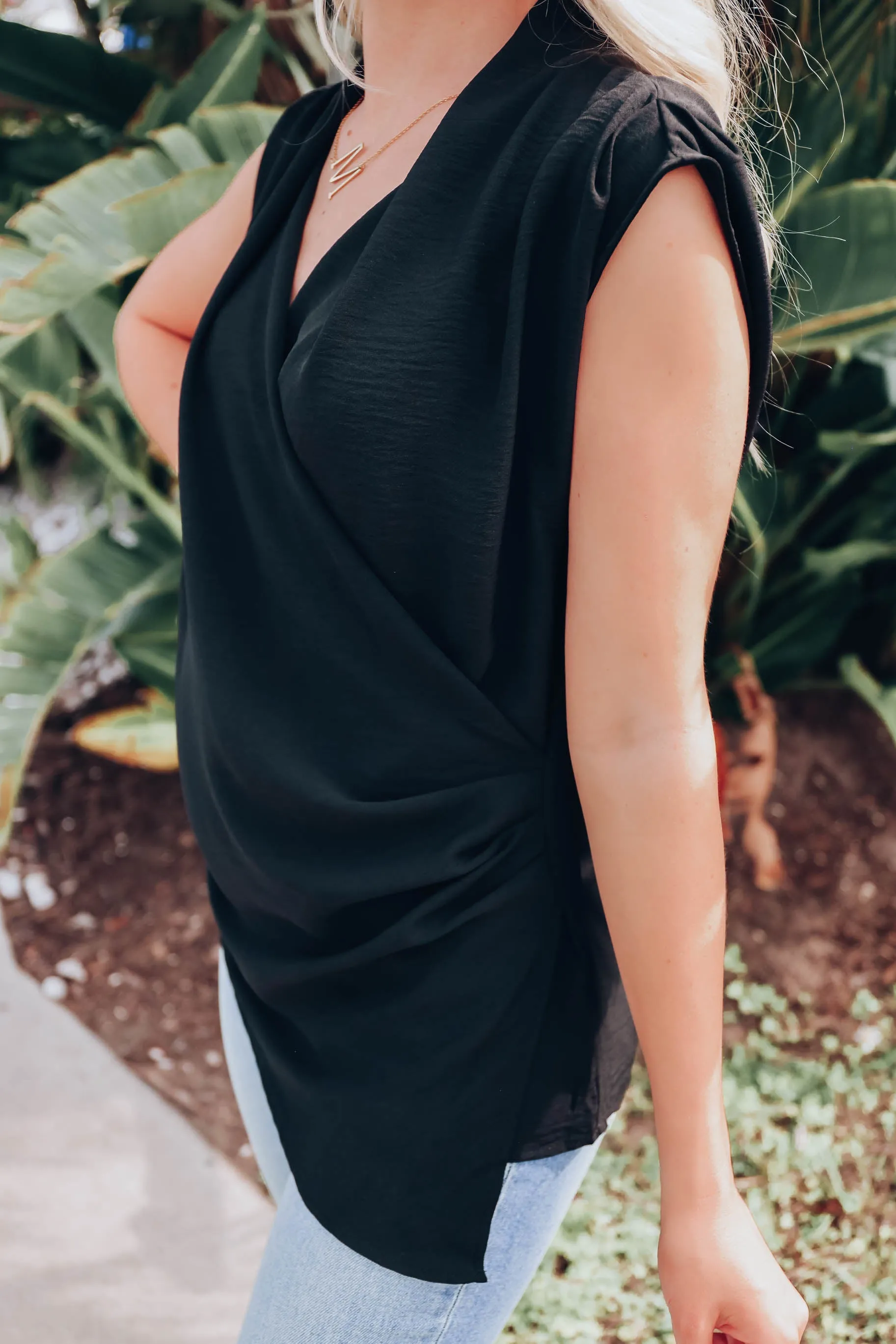 Rosalie Sleeveless Blouse - Black