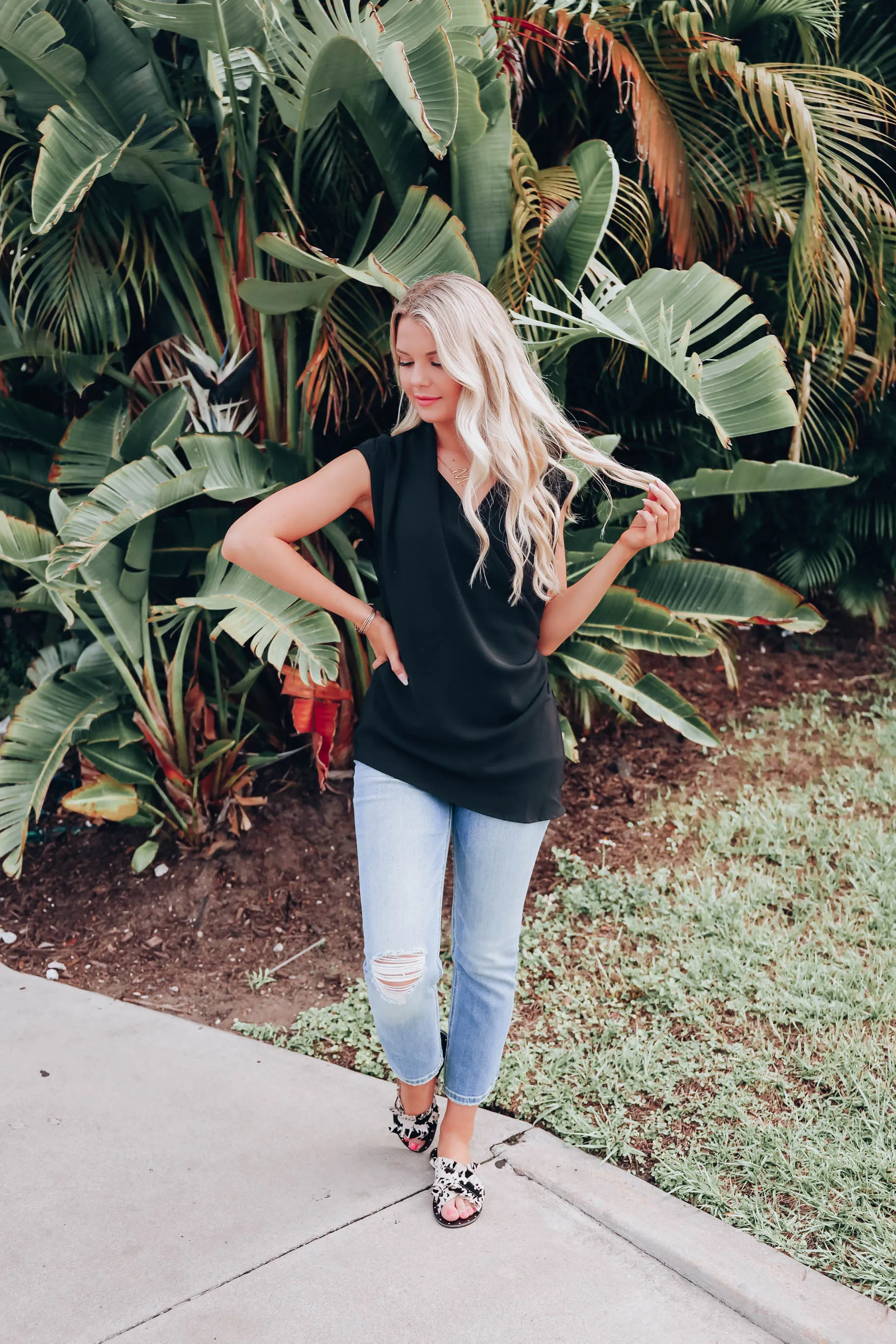 Rosalie Sleeveless Blouse - Black