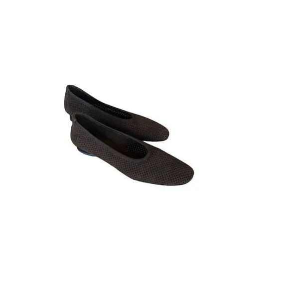 Stuart Weizman Womens Brown Suede Perforated Holes Slip On Ballet Size 7.5