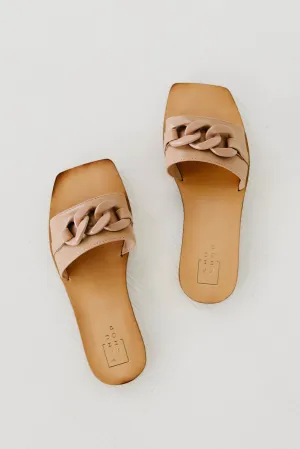 The Dilia Sandal