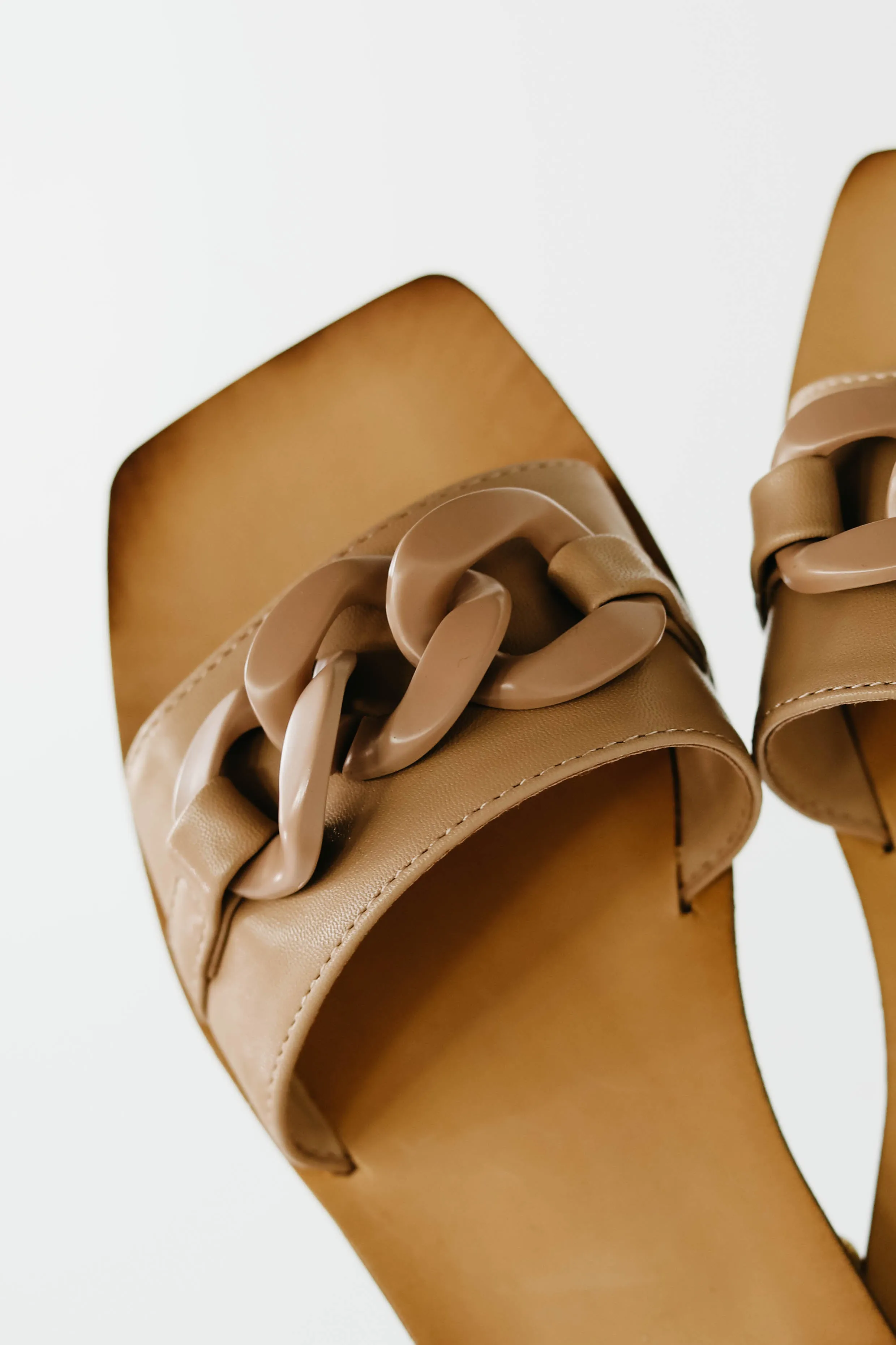 The Dilia Sandal