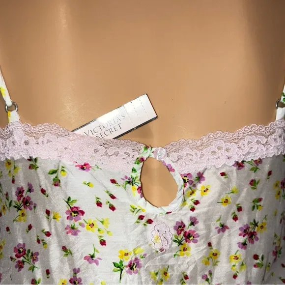 Victoria’s Secret Heritage Silk Viscose Pink White Floral 2 Pc Camisole Set XS