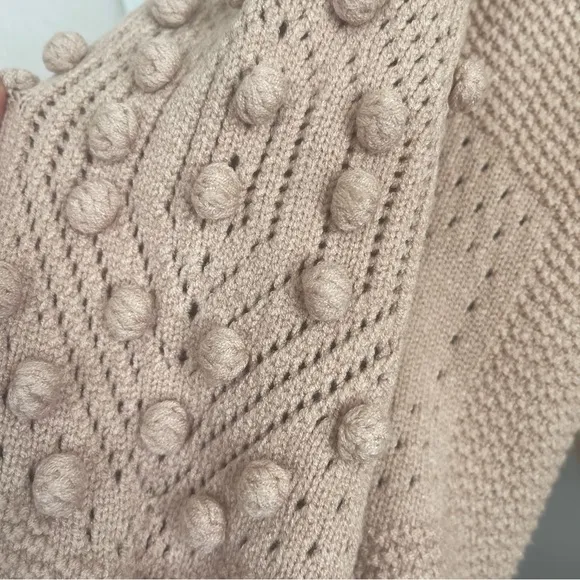 Vine &amp; Love Sweater Sz M NWOT