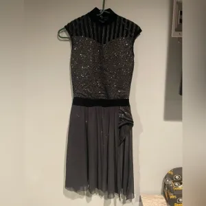 Weissman Black Velvet Ballet Jazz Dance Costume, Adult Medium &amp; hair accessory