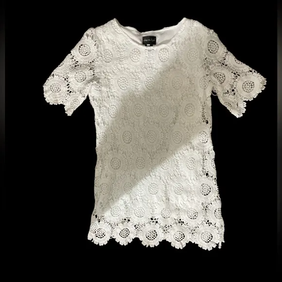 White crochet lace overlay short sleeve flower dress women’s S timeless style