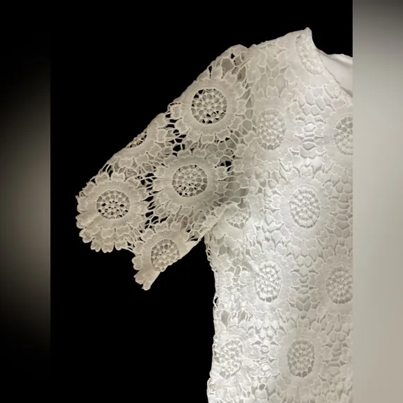 White crochet lace overlay short sleeve flower dress women’s S timeless style