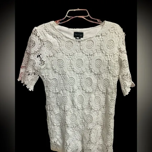 White crochet lace overlay short sleeve flower dress women’s S timeless style