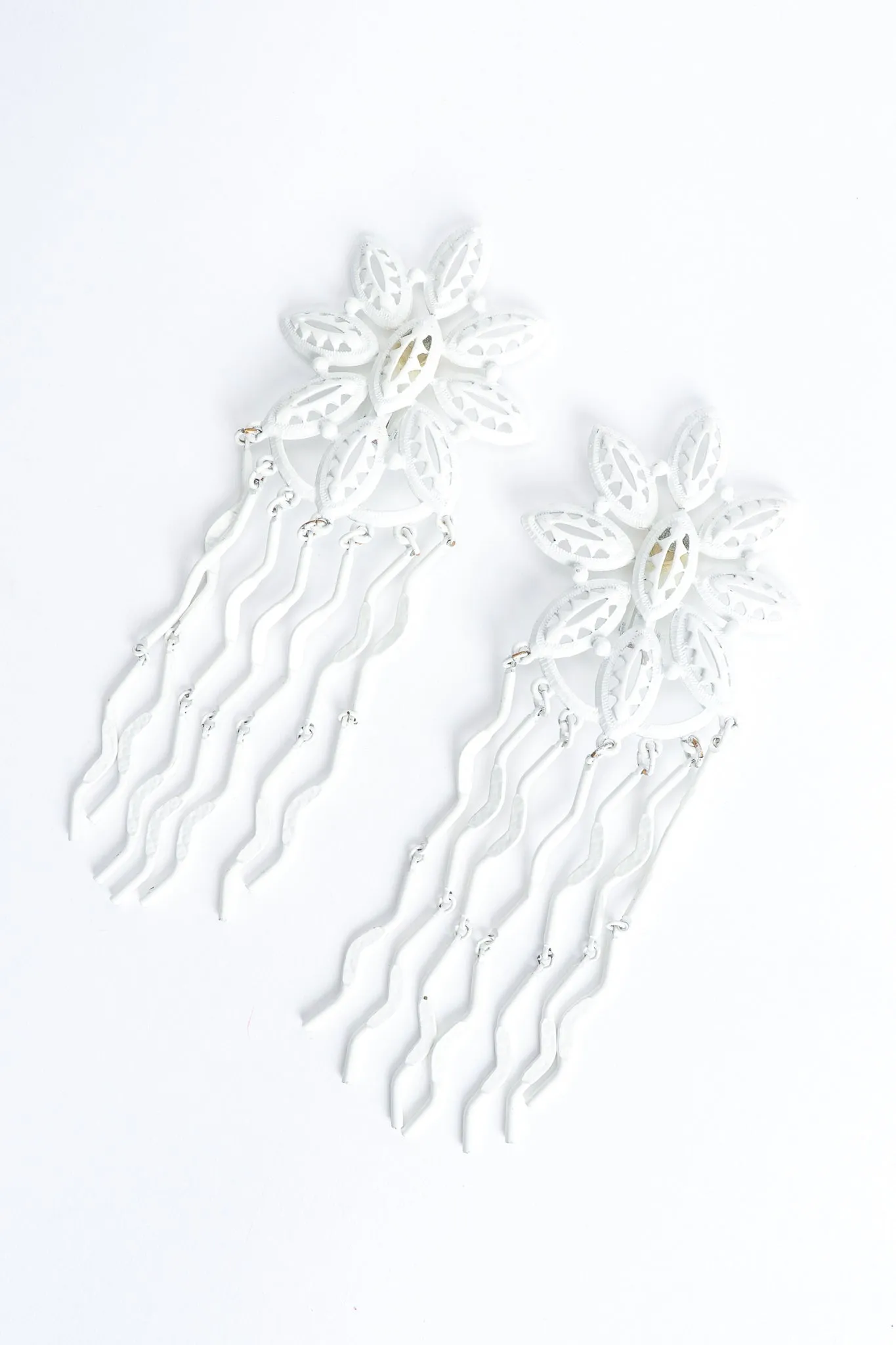 White Flower Fringe Earring