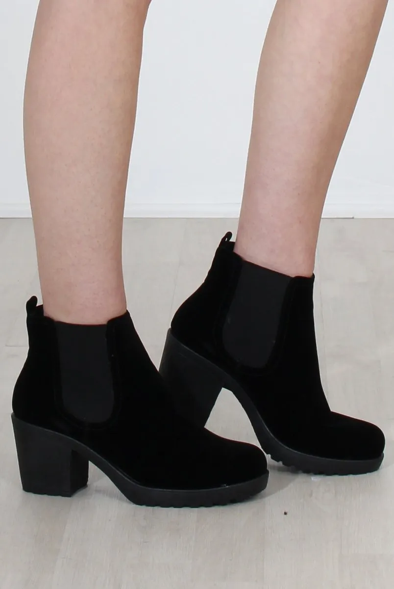 Zoeey Black Suede Platform boots